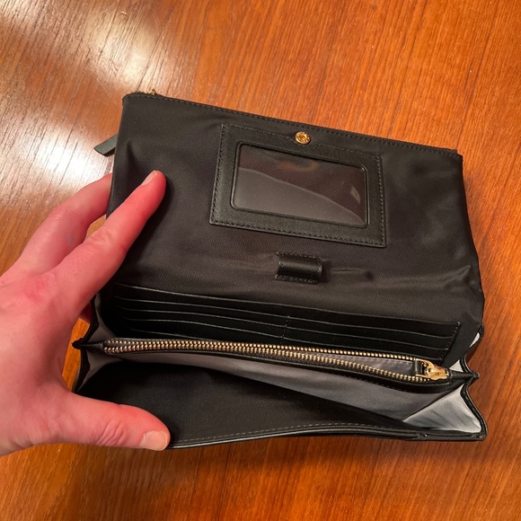 Tumi Voyageur flap continental travel wallet - Picture 2 of 5